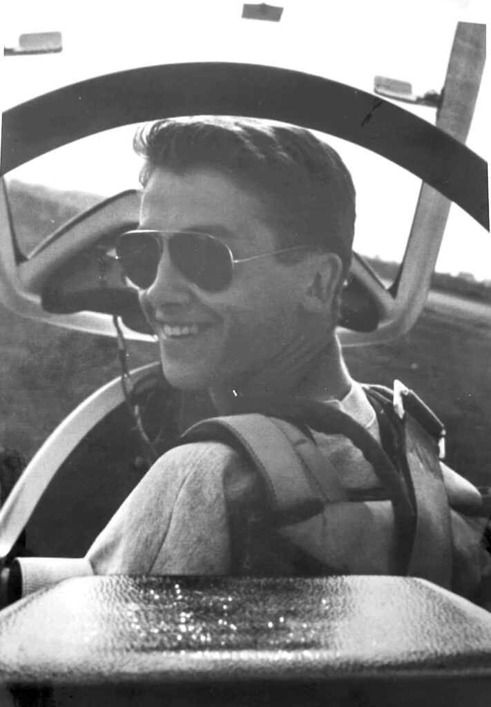 „Coole Zeit“: Christian (Rocky) Schultz als 14-jähriger Flugschüler in der ASK 21 (Foto: Christian Schultz)