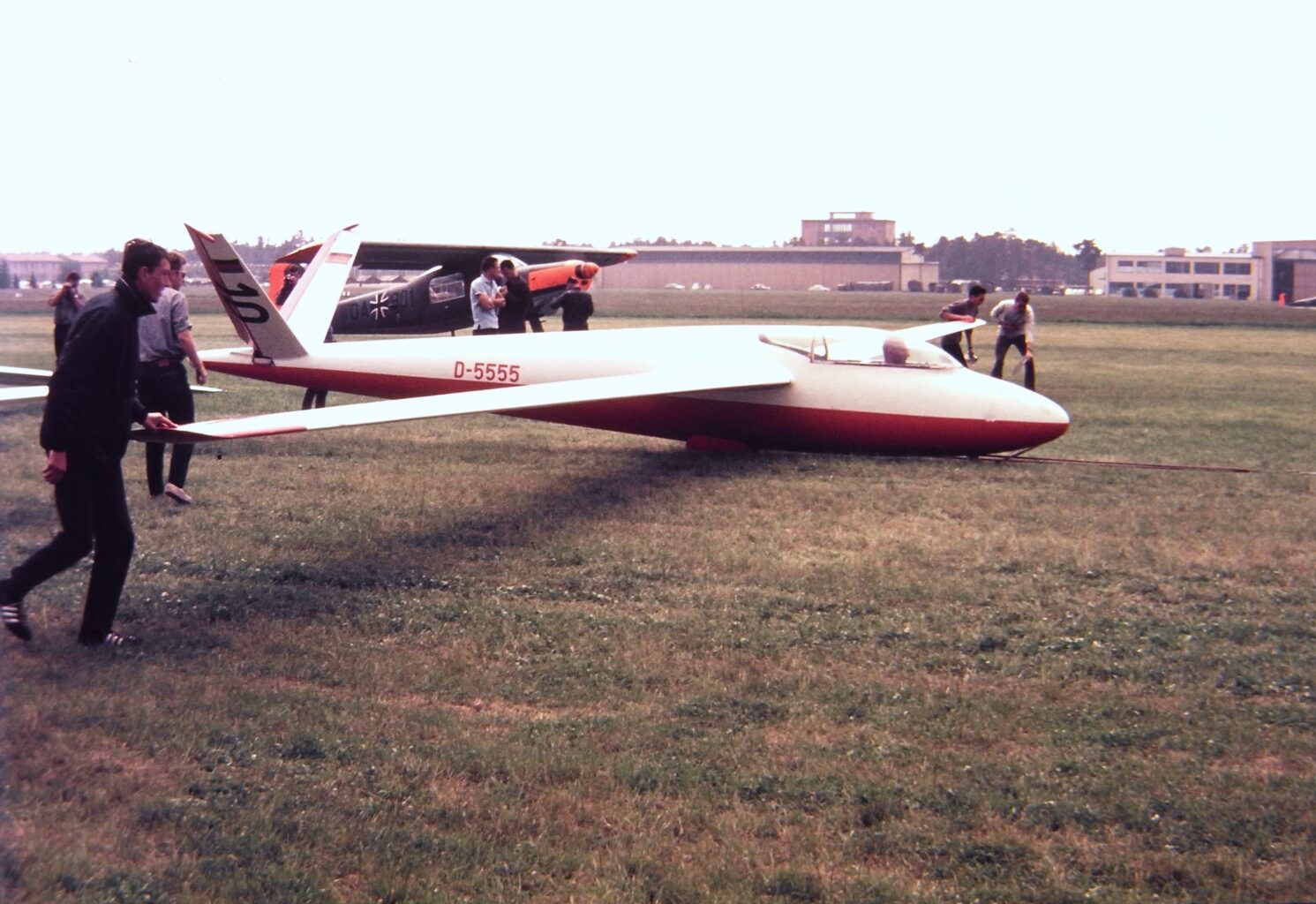 HKS 1 am Start (Foto: Flugwissenschaftliche Vereinigung Aachen e.V.)